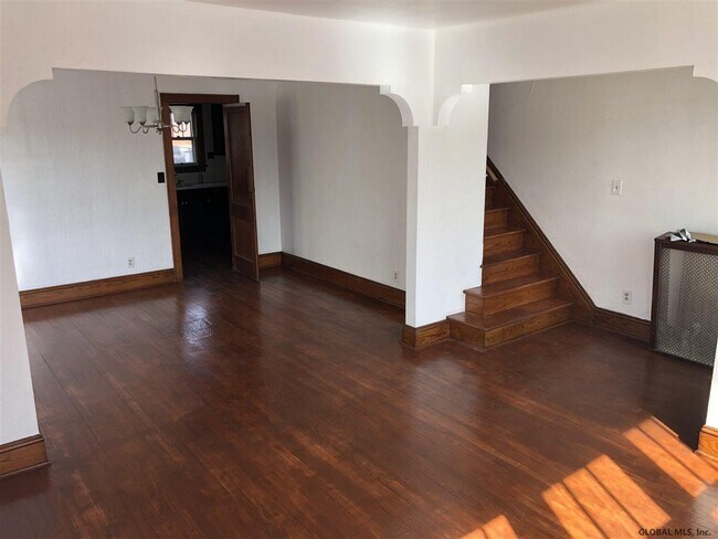 Building Photo - 331 McCarty Ave