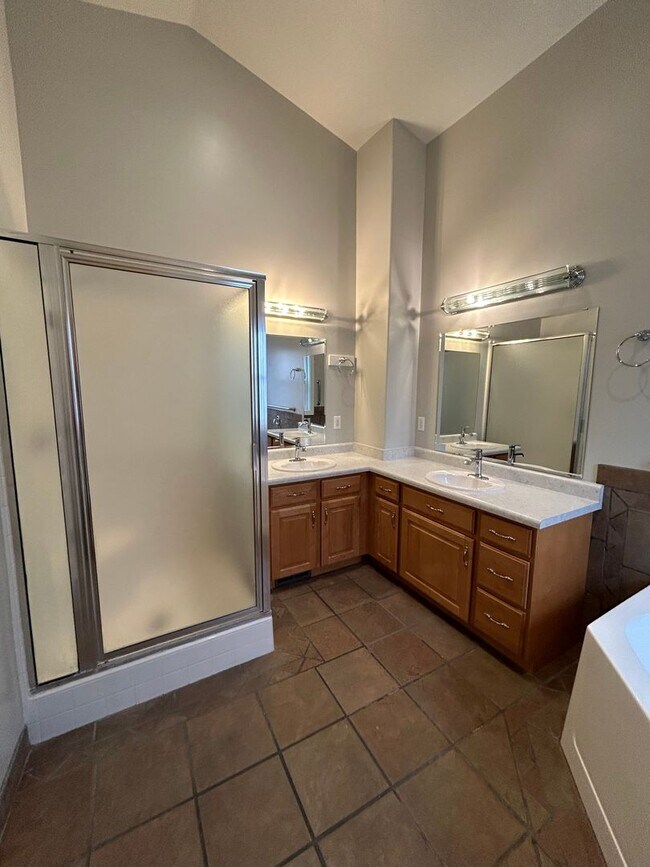 Photo - Beautiful Bountiful house