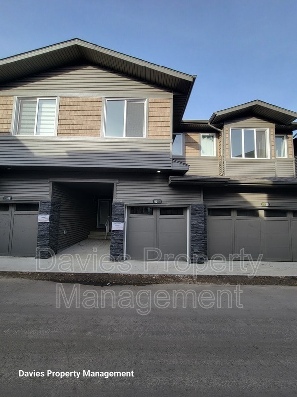 Photo principale - 2710-2766 66 St SW