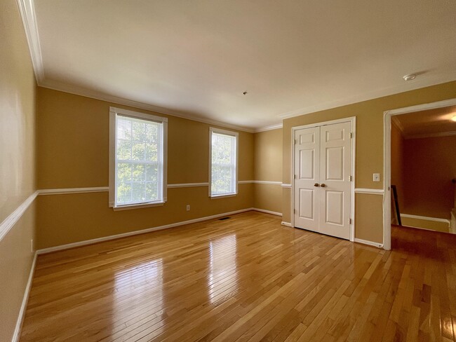 Foto del edificio - 1513 Danton Ln