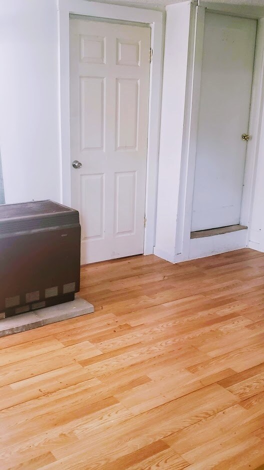 Building Photo - 614 S 5th St