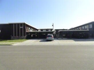 Primary Photo - 240 N Calaveras St