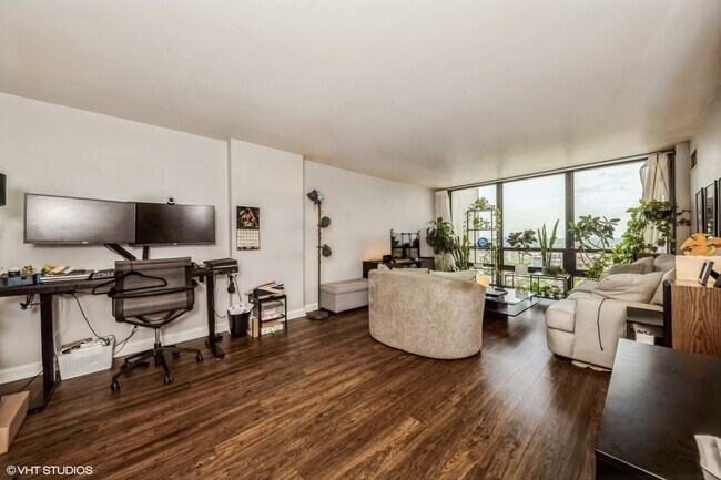Foto del edificio - 1636 N Wells St