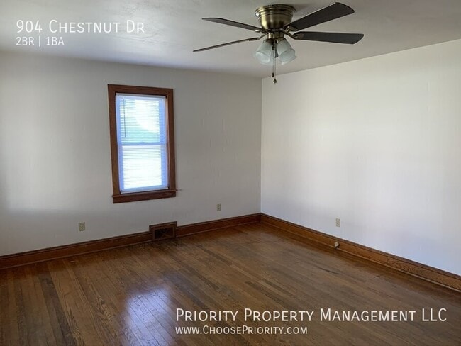 Photo - 904 Chestnut Dr House