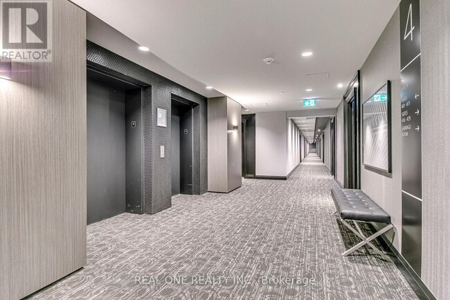 Photo du bâtiment - 95-495 Dundas St W