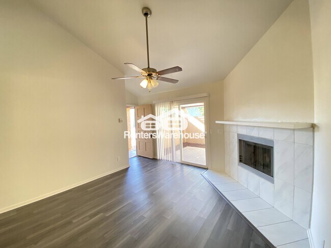 Foto del edificio - 2122 E Kirkland Ln