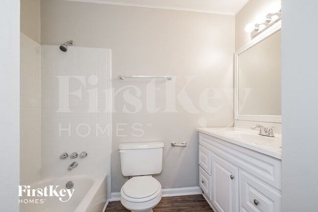 Building Photo - 4163 Northstrand Dr