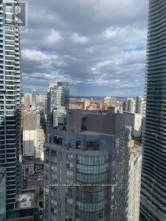 Photo du bâtiment - 955-3955 Bay St.
