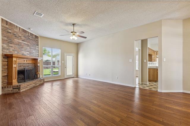 Building Photo - 1529 Summerfield Dr