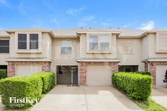 Building Photo - 3966 Oceanside Dr
