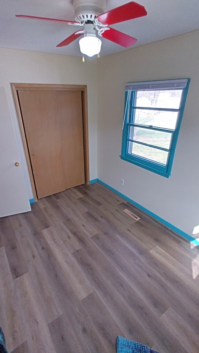 Building Photo - 1429 Casa Blanca Ln