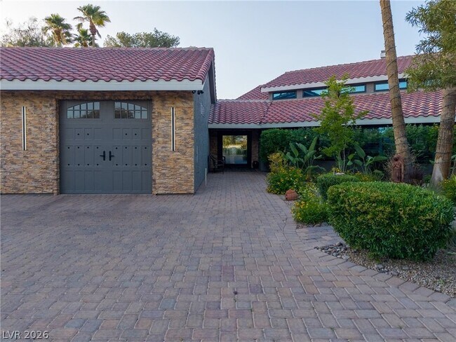 Foto del edificio - 300 Lacy Ln