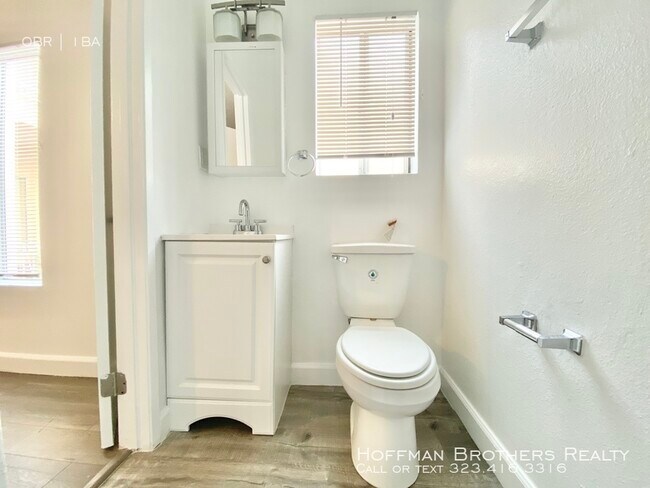 Foto del edificio - 818 S Mariposa Ave Los Angeles CA 90005