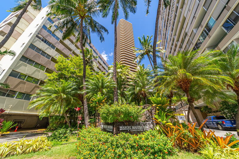 Primary Photo - 1700 Ala Moana Blvd
