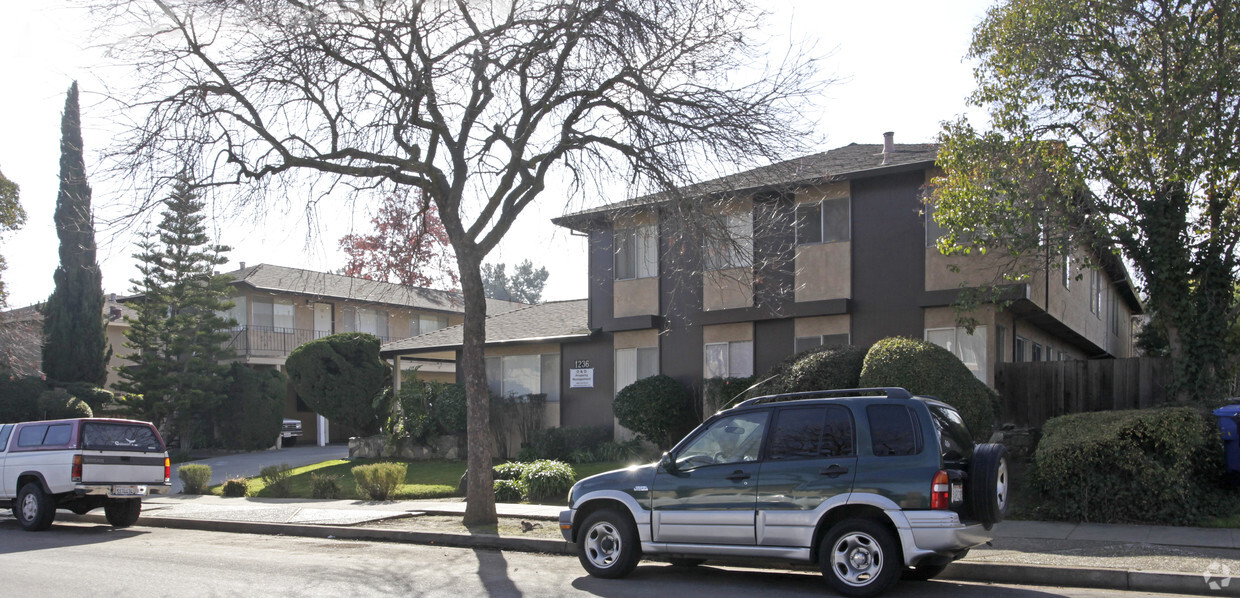 Building Photo - 1236 Cortez Dr