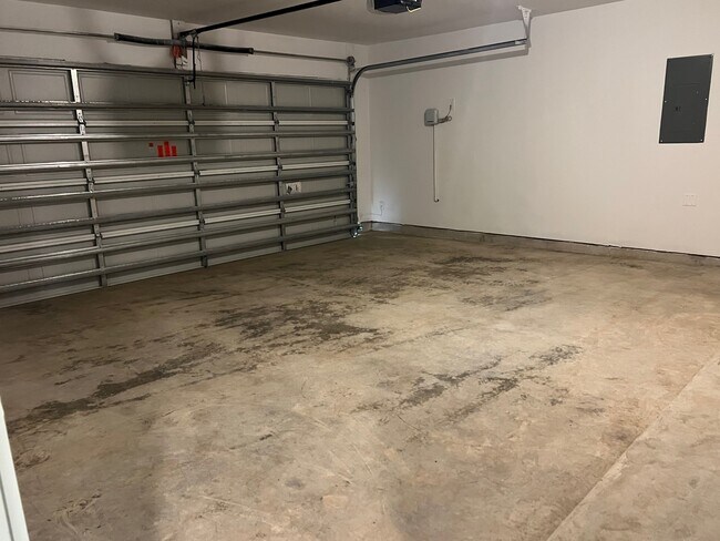 Foto del edificio - 2523 Ruby Copper Dr