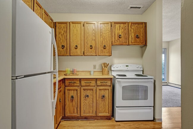 Building Photo - Madison Park