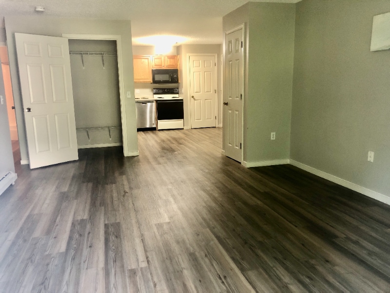 Photo - 3 Oak Hill Ln (Nashua, NH)