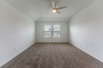 Building Photo - 40619 Pine Spruce Ln