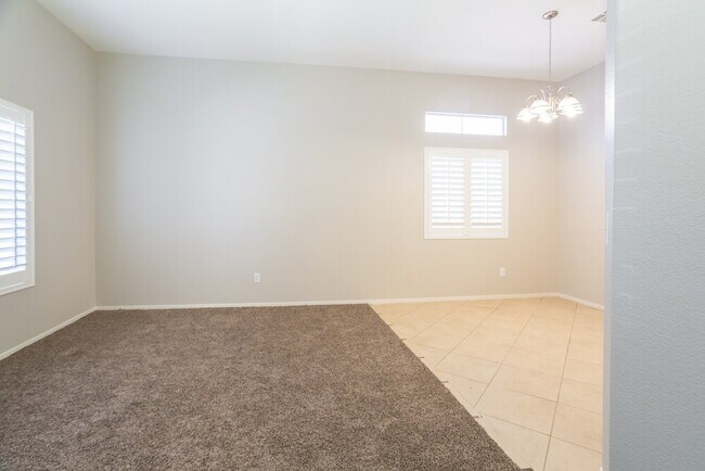 Foto del edificio - 2113 Annbriar Ave