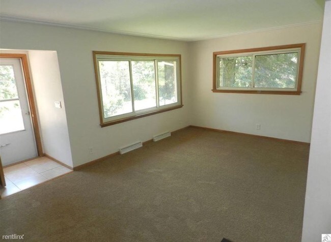 Building Photo - 3 br, 1 bath House - 931 W. Ideal Street