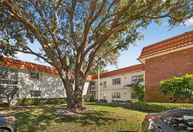 Building Photo - 1225 NW 21st St