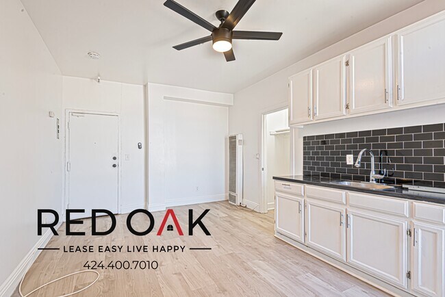 Foto del edificio - 744 Beacon Ave