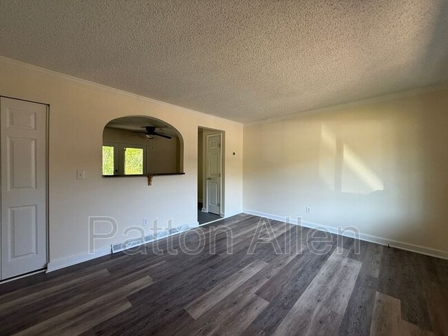 Foto del edificio - 55 Dawnwood Cir