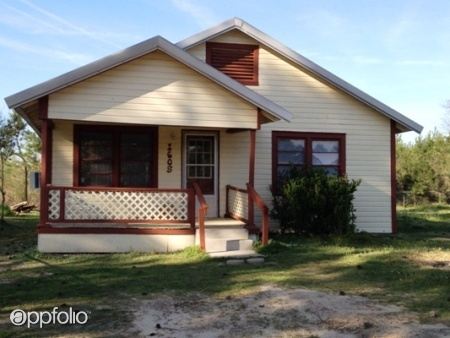 Building Photo - 1605 Highway 121