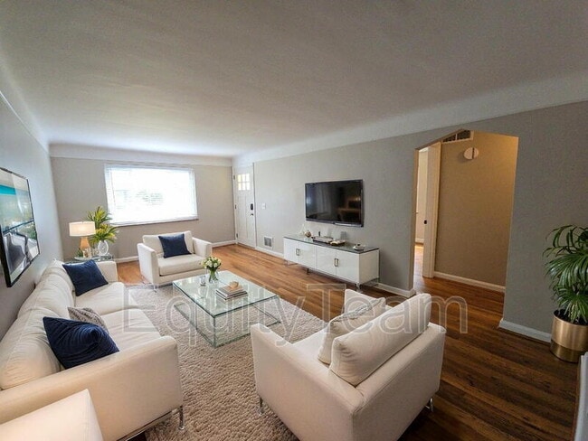 Foto del edificio - 4436 Redmont Ave