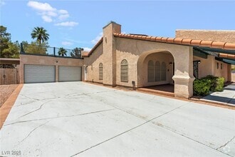 Building Photo - 1765 Belcastro St