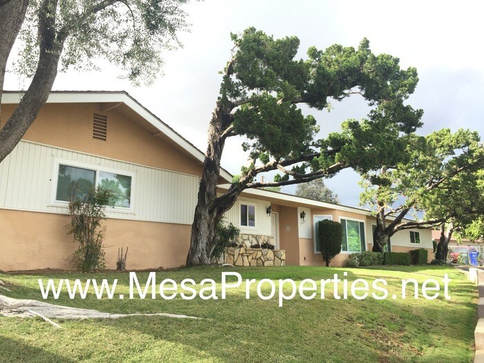 Primary Photo - 5525 Golden West Ave