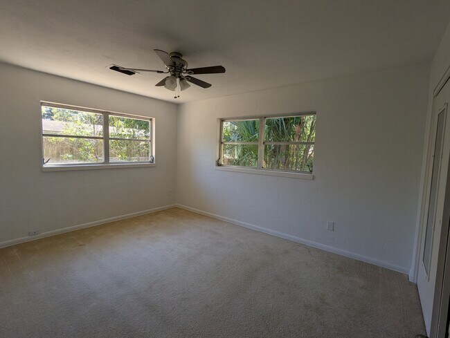 Foto del edificio - 2002 NE 15th Ter