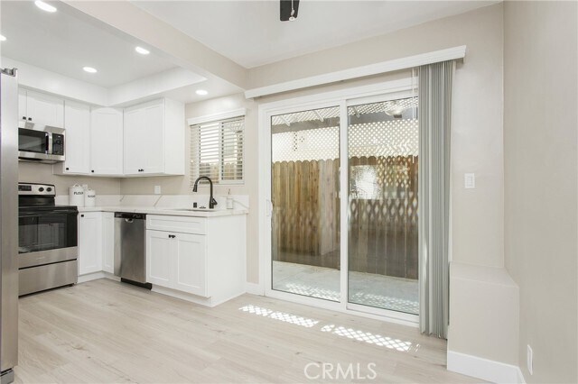 Foto del edificio - 6235 Comstock Ave