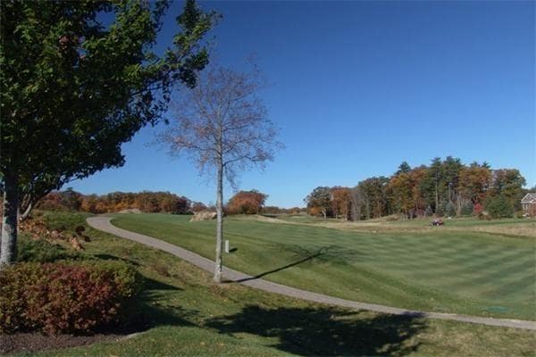 Building Photo - 1 Clubhouse Dr