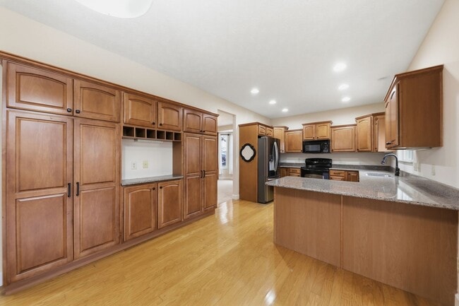 Foto del edificio - 997 Sweeney Dr