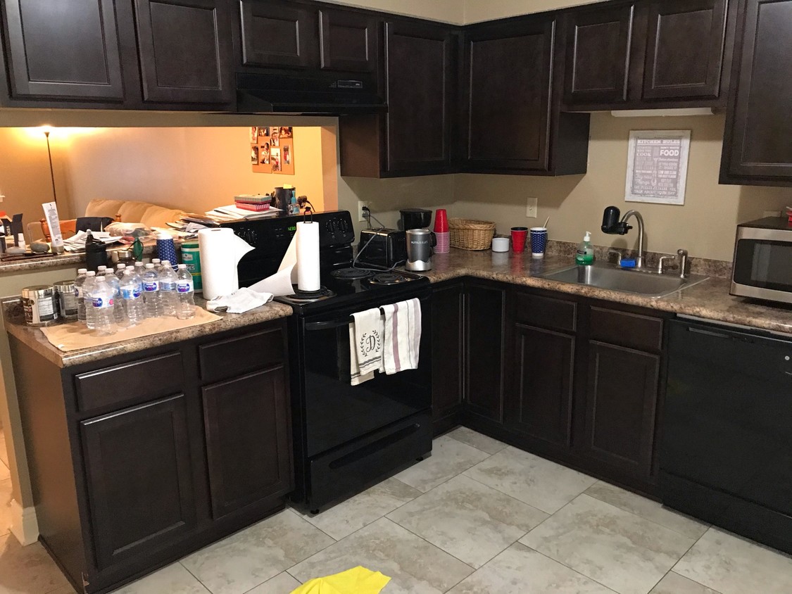 Foto principal - 2905 Roosevelt Blvd