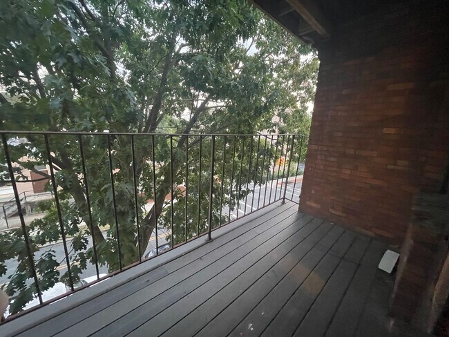 Foto del edificio - School and Union Street