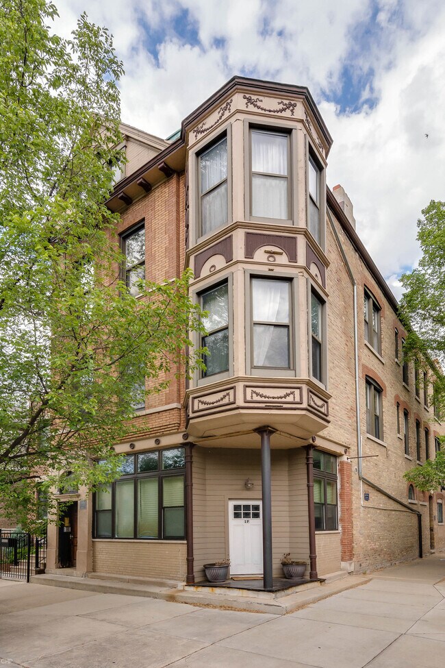 2054 W Charleston - Vista a la cancha exterior - Charleston 2054 W