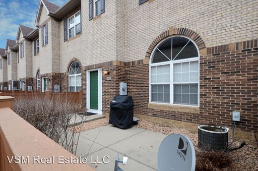 Foto del edificio - 6489 Regency Ln