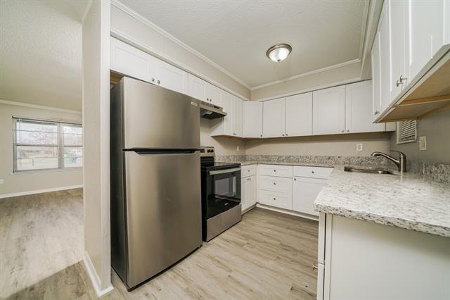 Foto del edificio - 3413 Highmeadow Ln