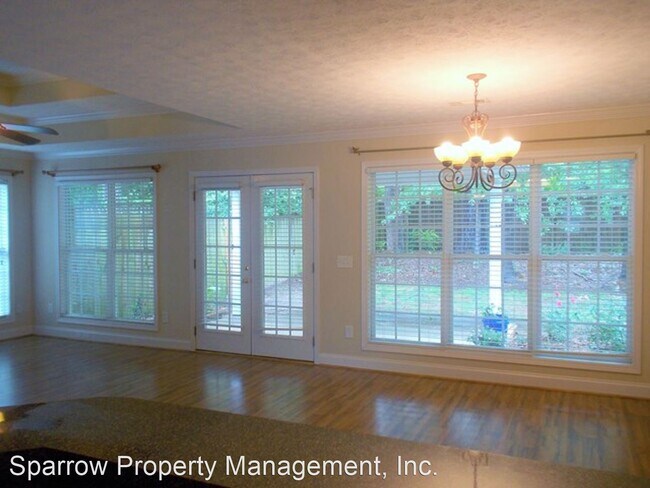 Building Photo - 7947 Brooks Crossing Dr