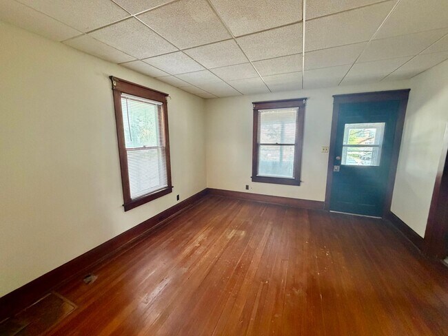 Foto del edificio - 311 E Beecher St