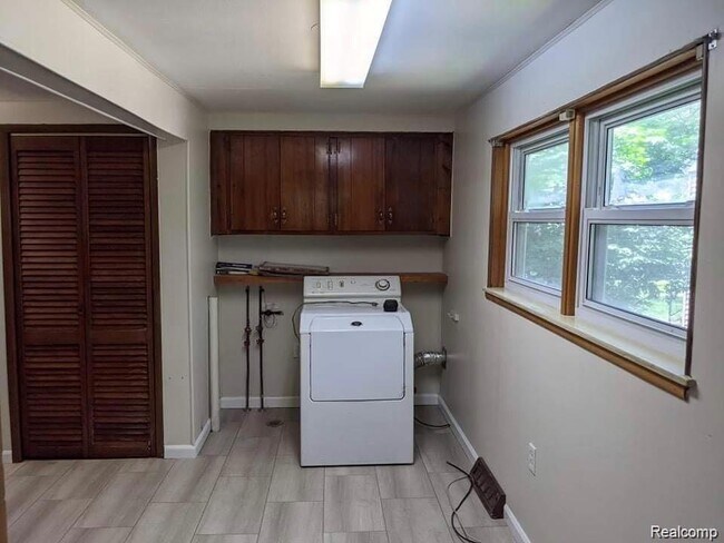 Foto del edificio - 7275 Cherokee St