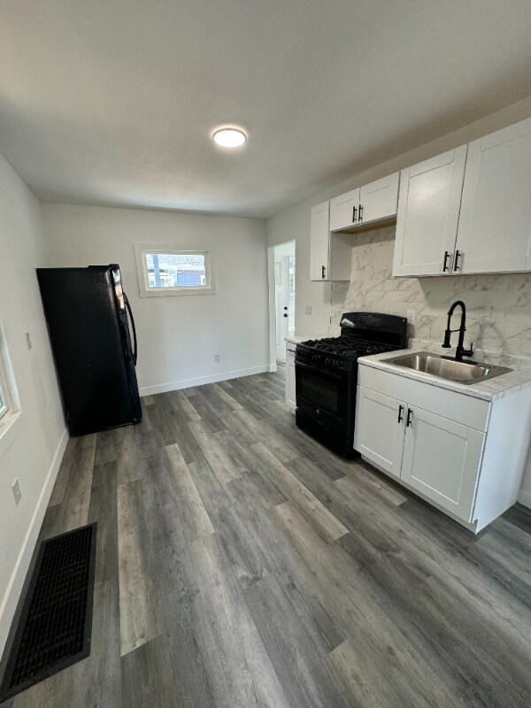 Building Photo - 908 W Colorado Ave