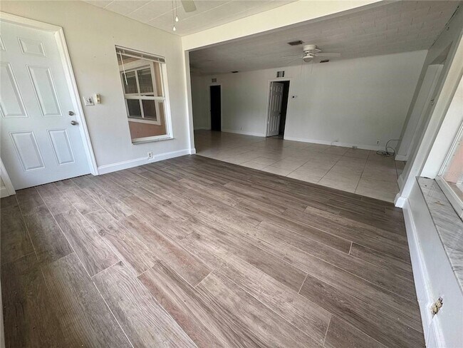 Foto del edificio - 325 Chesney Blvd