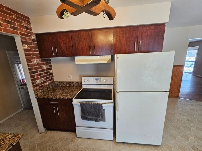 Foto del edificio - Come see your new home!