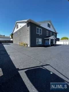 Primary Photo - 948 Paterson Ave