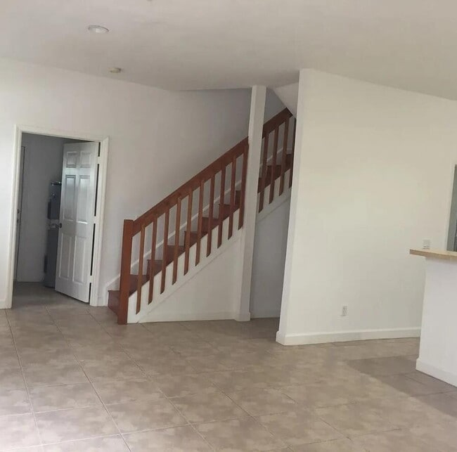 Building Photo - 1369 Periwinkle Pl