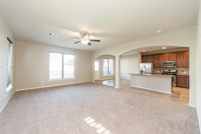 Foto del edificio - 8130 Heartbrook Field Ln